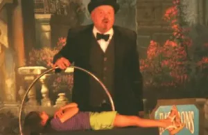 Magic-Lanny-Houston-magician-kids-magic-show-Birthday-Christmas-Holiday-Corporate-Parties-Entertainment